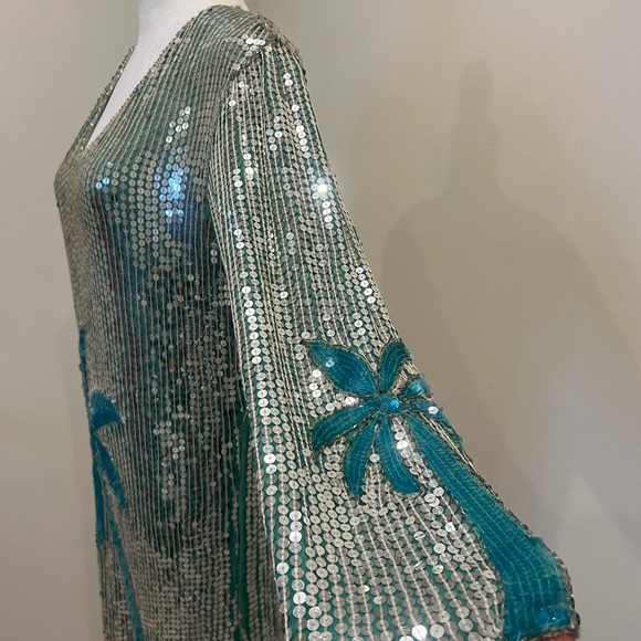 VINTAGE | SEQUIN SILK ART DECO PALM TREE MIAMI TROPICAL SILVER DISCO DRE… - Picture 12 of 15